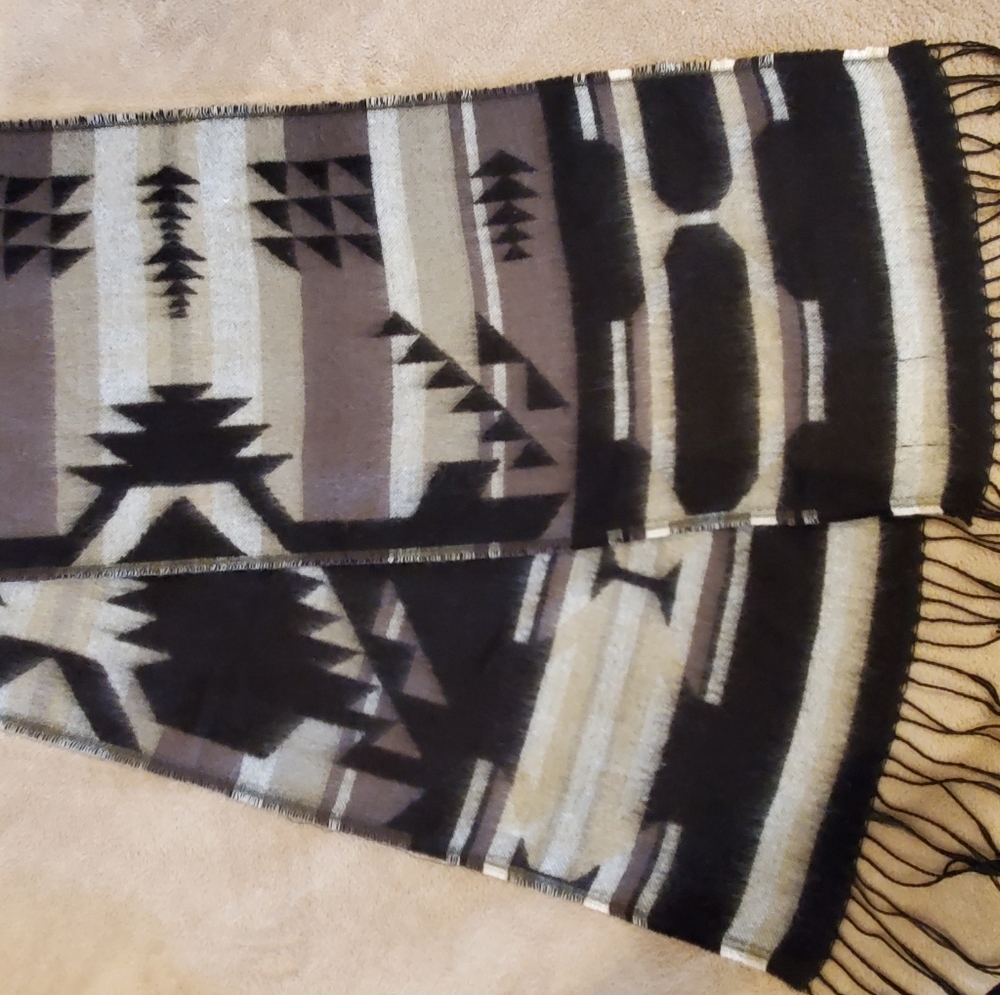 100% Cashmere Scarf